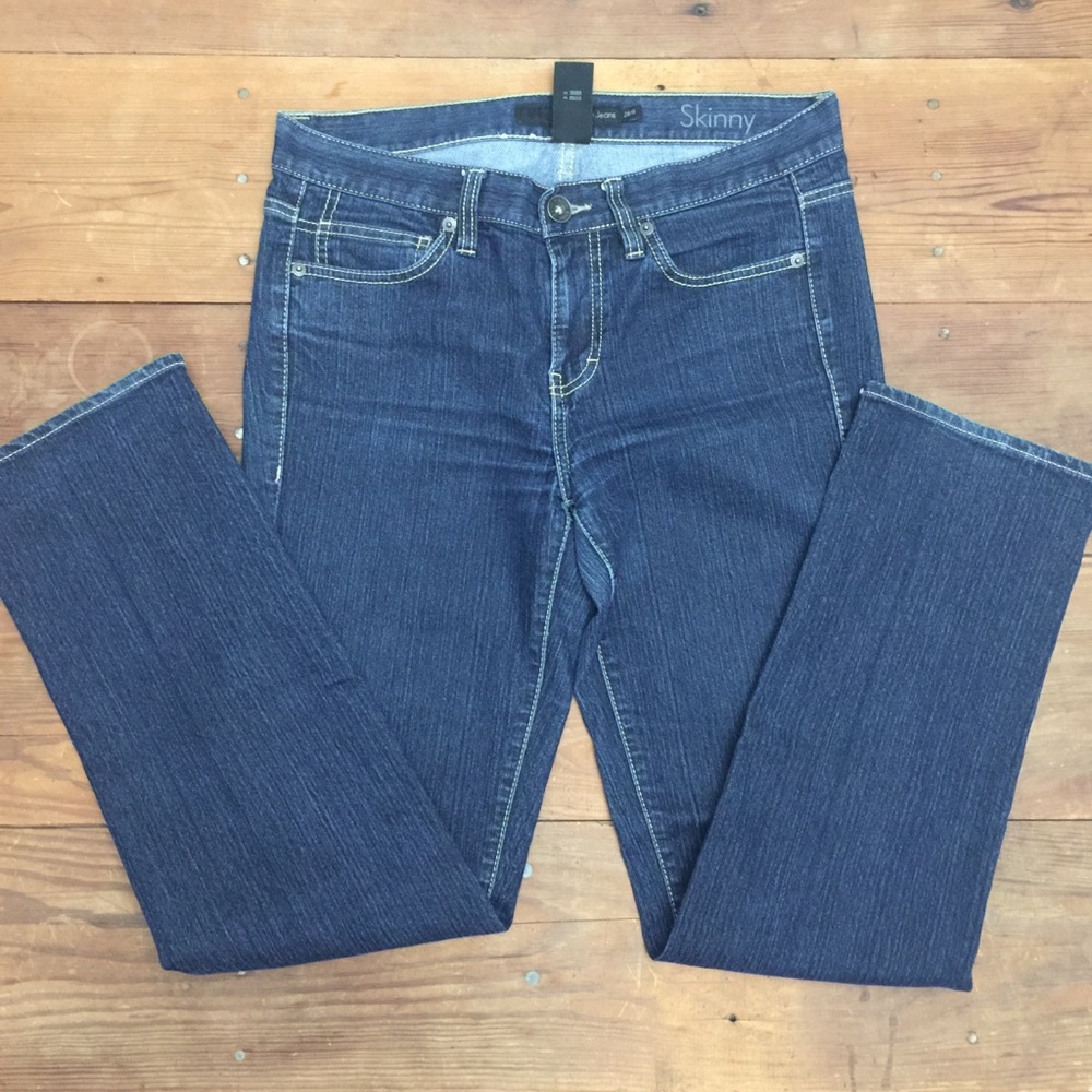 Calvin Klein Dark Wash Skinny Jeans, Size 28/6